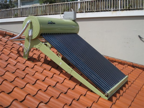 四季沐歌太阳能热水器怎样 热水器如何维护