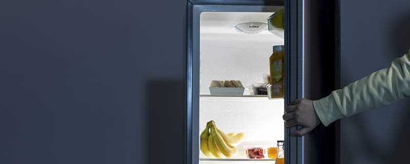 热东西放到冰箱里面有什么危害吗？热东西放到冰箱里面有哪些危害？